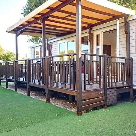 Le Moorea Mobilhome Camping Le Montourey 4 Etoiles เฟรฌูส ภายนอก รูปภาพ